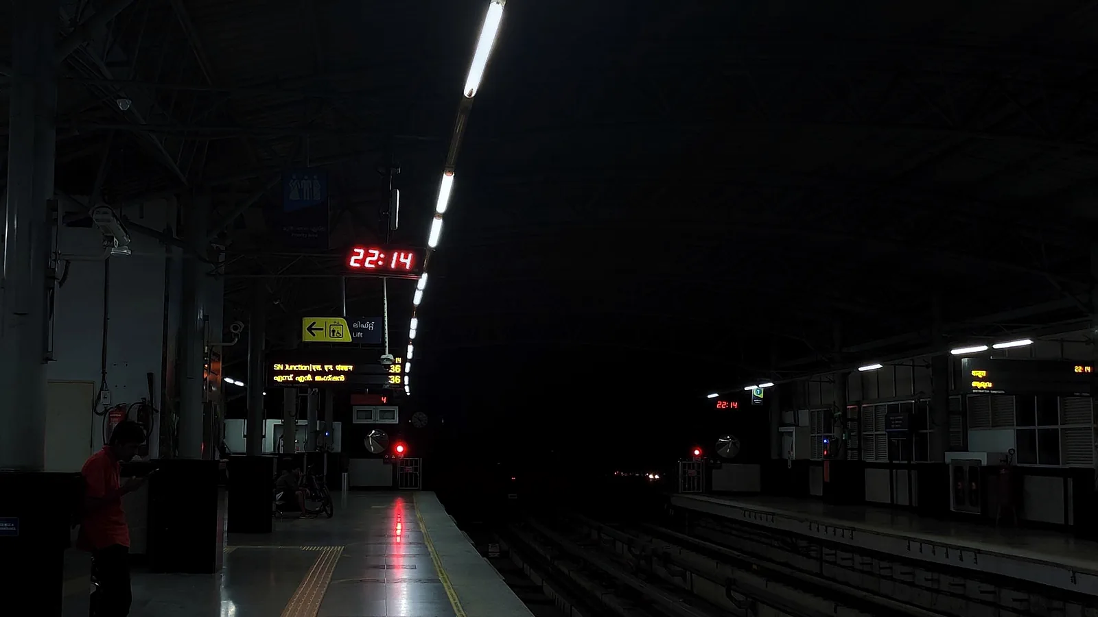 Dark Indian metro platform for horror stories to read online